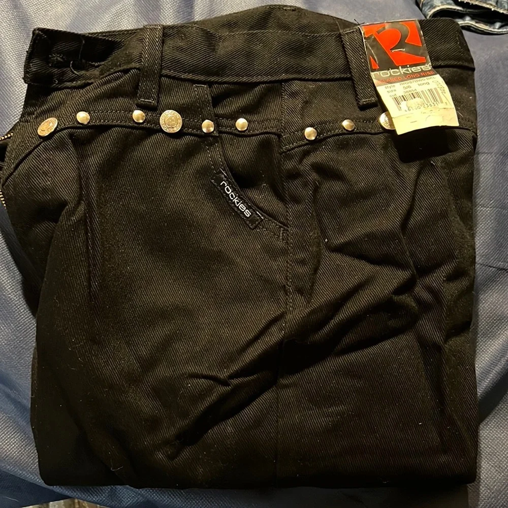 Rocky Mountain Jeans - Picture 2 of 3